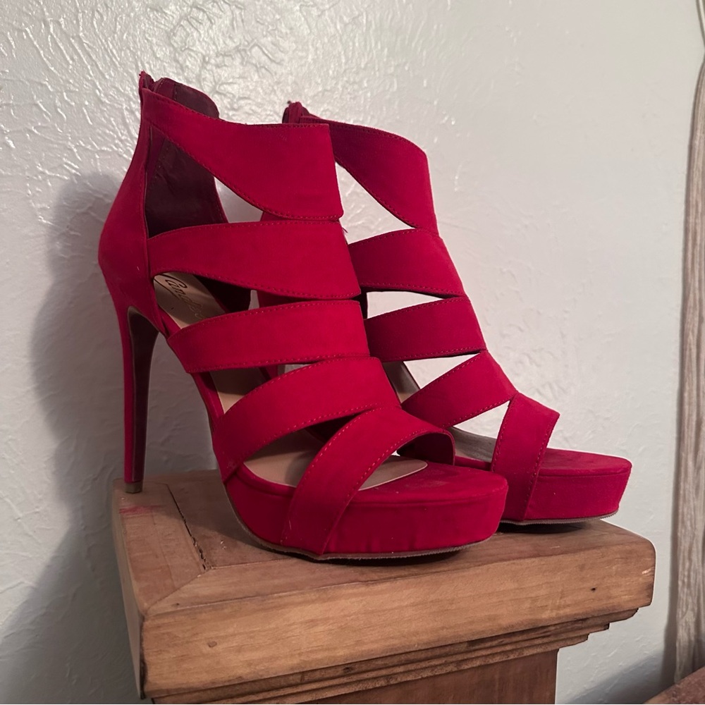 Candie's CA Spicy Red Heels Women's Size 9.5 NIB